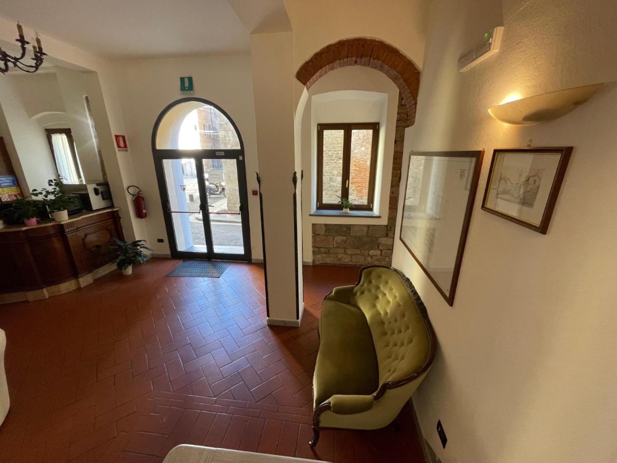 Hotel Caffe Verdi - 24 Hours Reception Pisa Esterno foto