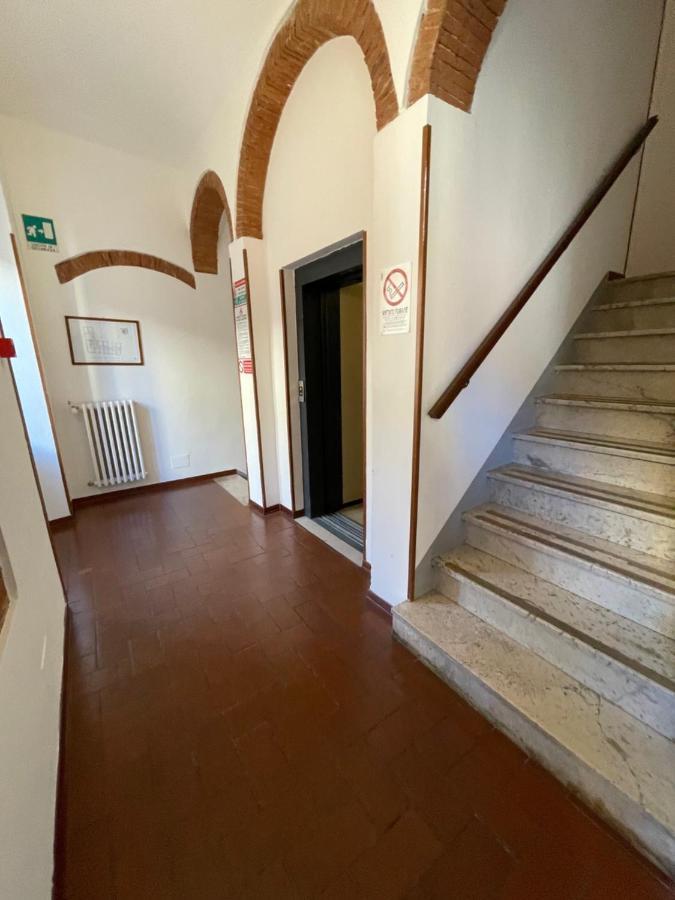 Hotel Caffe Verdi - 24 Hours Reception Pisa Esterno foto